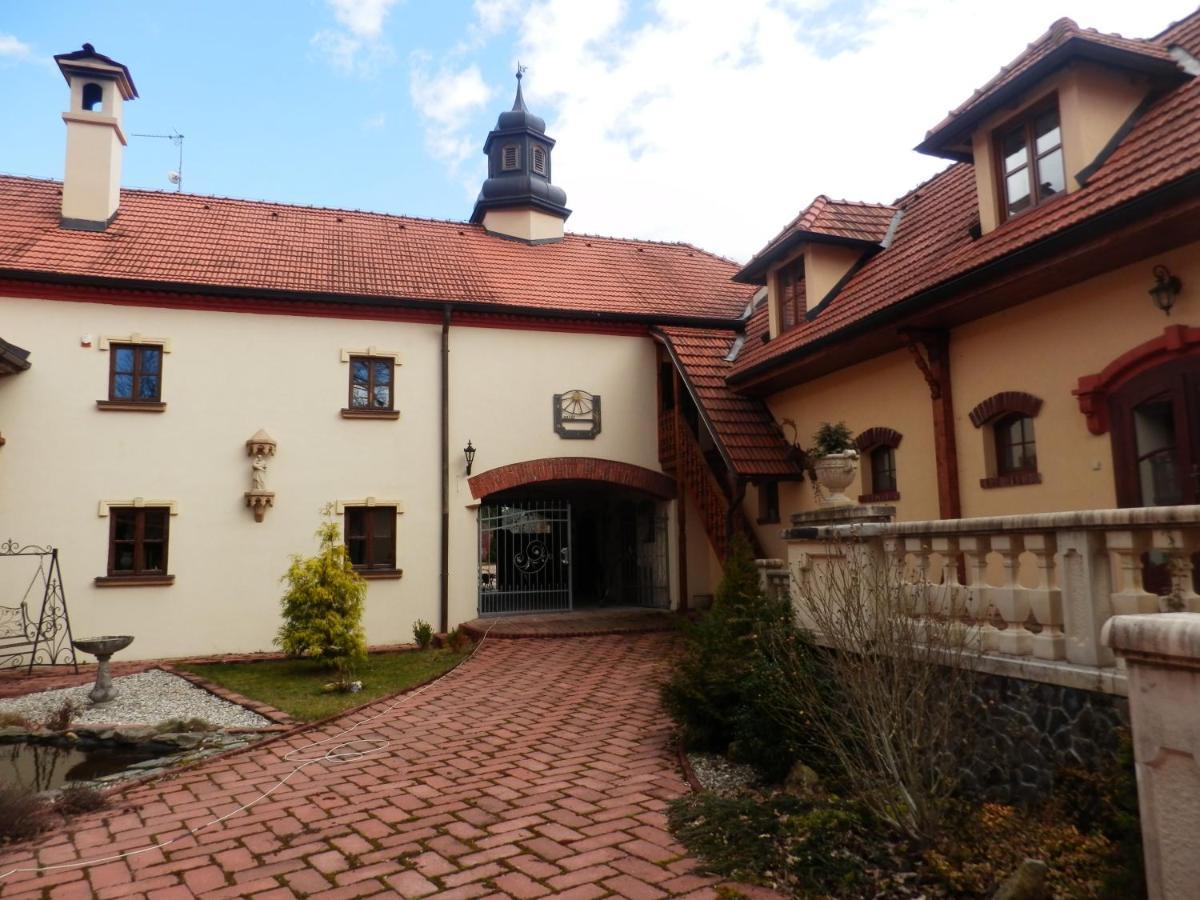 Zamecek Zdiky - Zamecky Apartman Bujanov Eksteriør billede